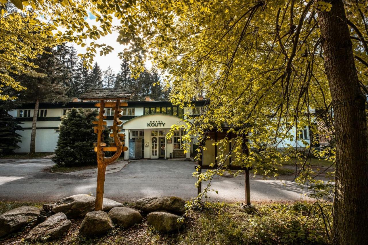 Hotel Kouty Ледеч-над-Сазавоу Екстер'єр фото